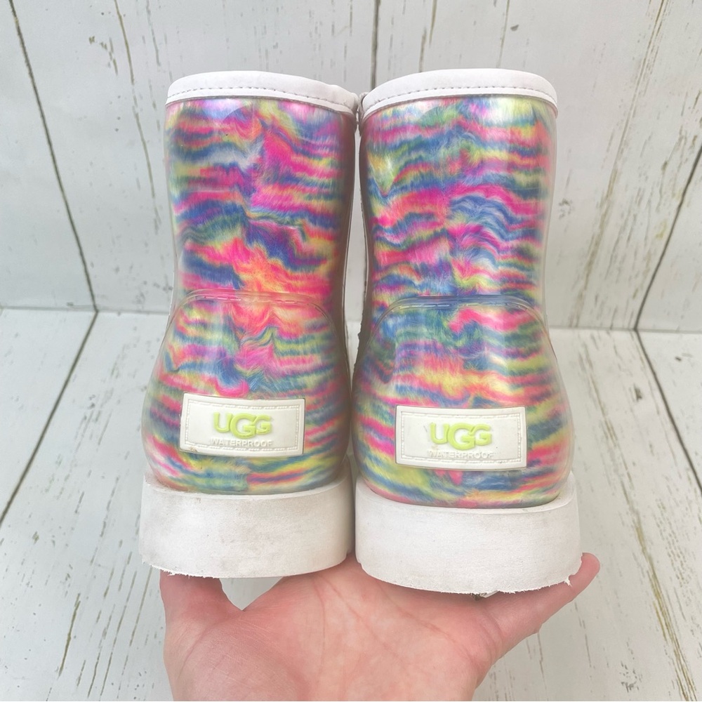 UGG Classic Clear Mini Pixelate Boots - Picture 9 of 16